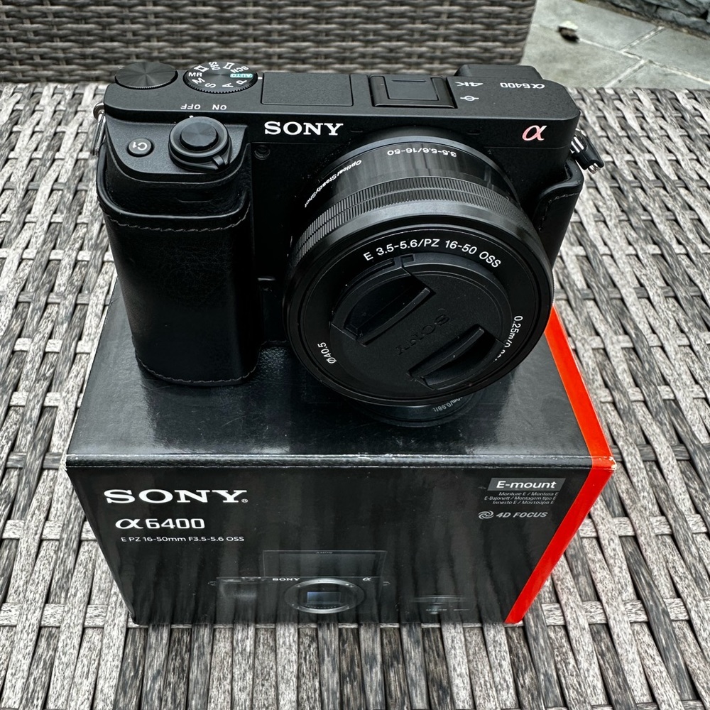 COPY - Sony Alpha 6400 Camera (Body+16-50mm Lens) AND 55-210mm f/4.5-6.3 Teleph…
